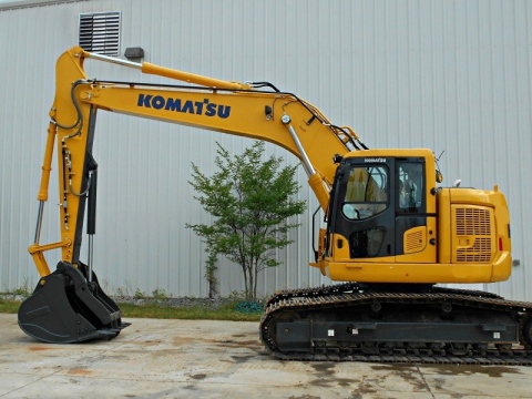 Komatsu Dual Thumb-Breaker w/Case Drain